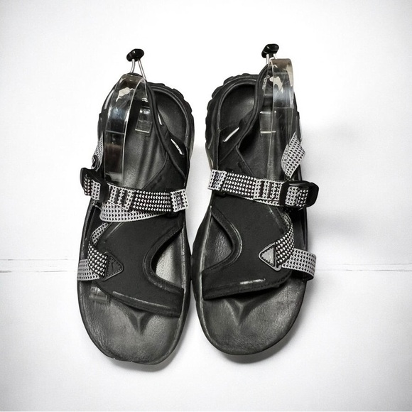 ?Nike Oneonta Black/Pure Platinum/Wolf Grey Sandal Men\'s Size 11 main image 4
